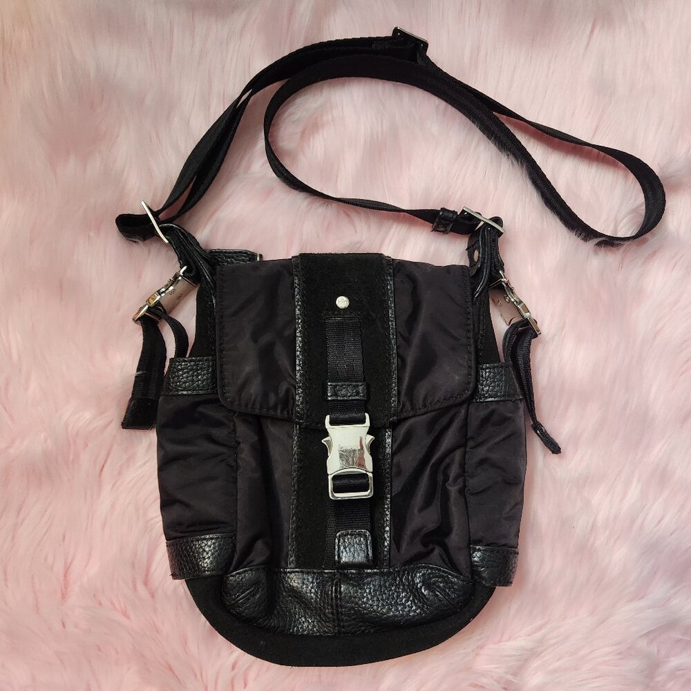 DKNY Womens Black Nylon / Suede Small Crossbody Purse Bag